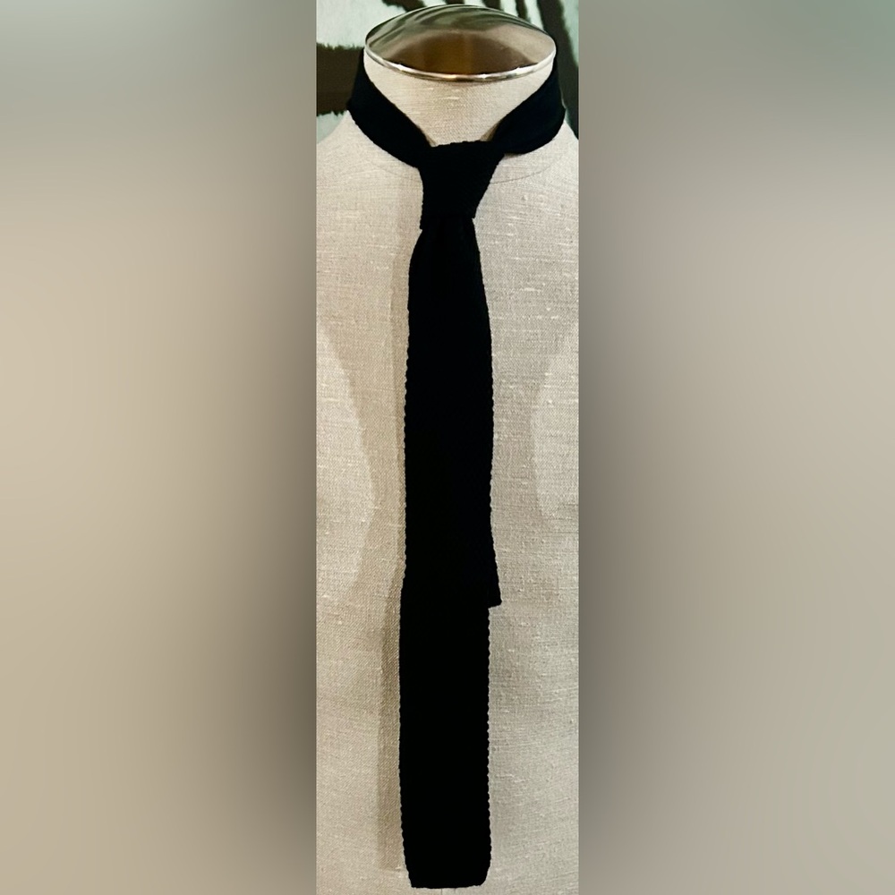 1901 Black Textured Knit Fabric